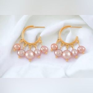 NWT Purple Freshwater Pearl Hoop 32mm Earrings in Goldtone.